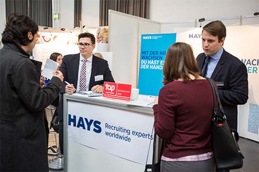 Nutze die Chance uns auf der ZWIK in Zwickau näher kennenzulernen und informiere Dich über einen möglichen Berufseinstieg bei Hays!